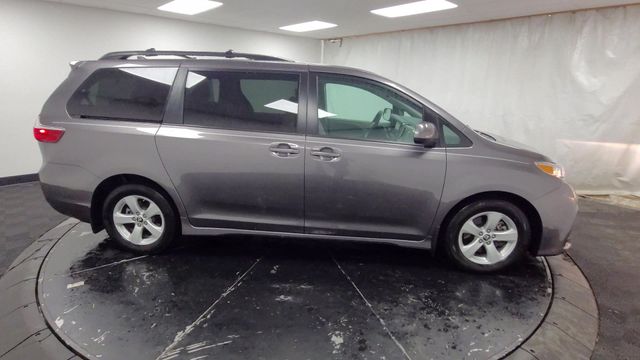 2018 – Toyota – Sienna
