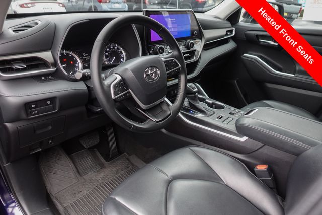 used 2023 Toyota Highlander car, priced at $37,300
