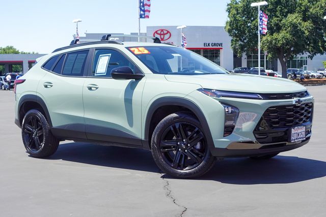 used 2025 Chevrolet Trax car, priced at $24,000