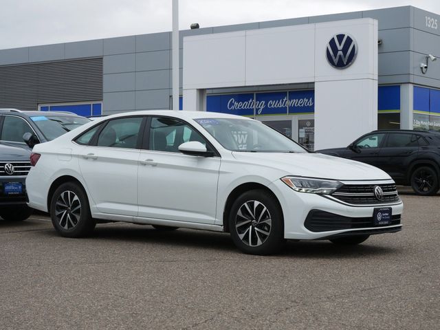 Platinum Gray Metallic 2024 Volkswagen Jetta S FWD Sedan Front-Wheel Drive 8-Speed Automatic