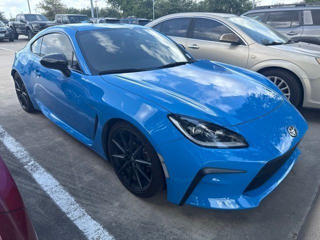 Neptune 2022 Toyota GR86 Coupe Rear-Wheel Drive 6-Speed Manual