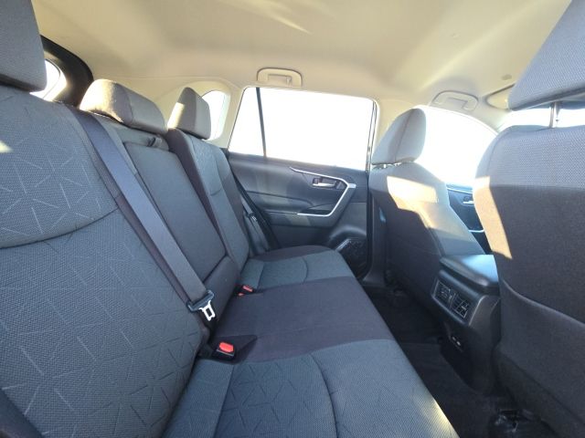 2023 Toyota RAV4 XLE:B02179