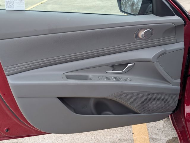 Certified Used 2025 Red Hyundai SEL Sport image 10