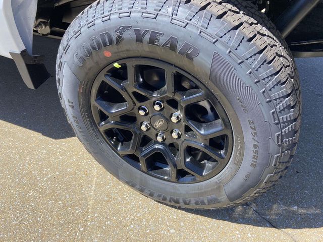 New 2026 White Ford XLT image 7