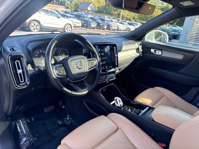Used 2020 Volvo XC40 SUV