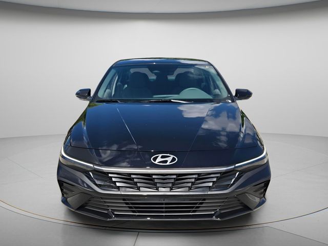 2026 Hyundai Elantra - $21,659