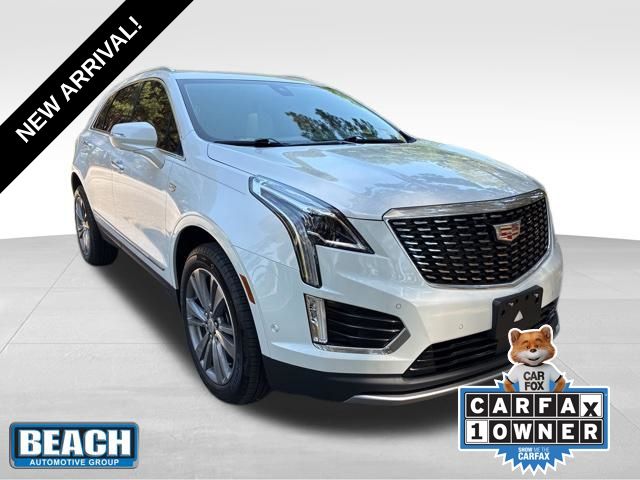 Crystal White Tricoat 2025 Cadillac XT5 Premium Luxury FWD SUV / Crossover Front-Wheel Drive 9-Speed Automatic