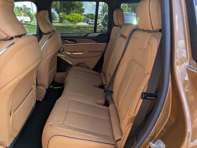 2026 Jeep Grand Cherokee Summit 4x4