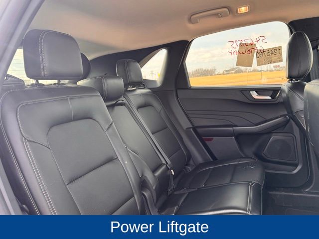 2025 Ford Escape Platinum