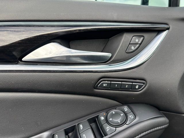 2021 Buick Enclave AWD Avenir