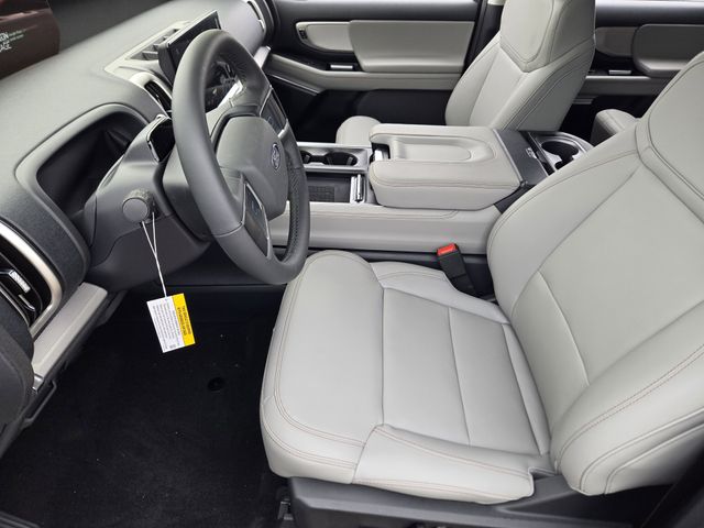 2025 White Ford Expedition Active RWD SUV