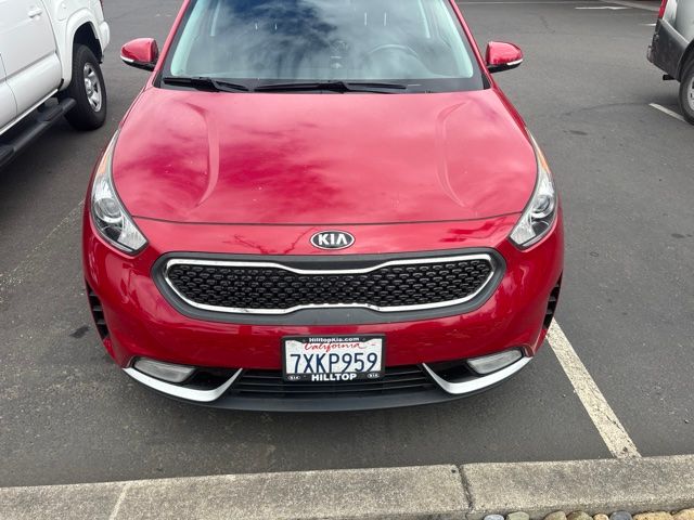 Crimson Red 2017 Kia Niro SUV / Crossover Front-Wheel Drive 6-Speed Dual Clutch
