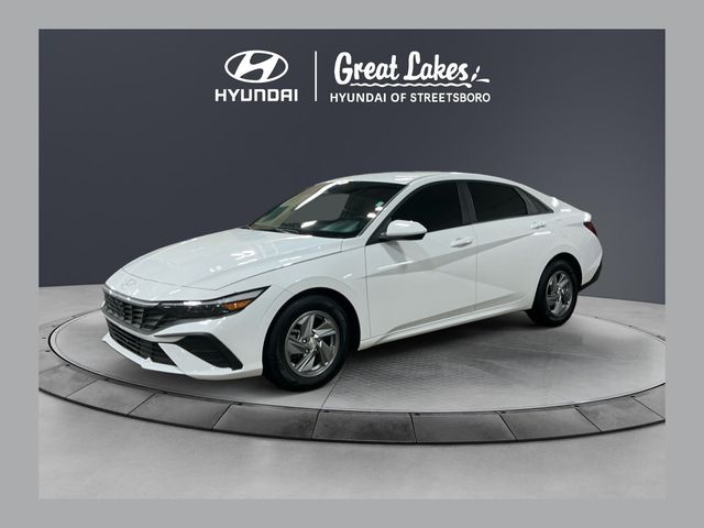 Serenity White 2024 Hyundai Elantra SE FWD Sedan Front-Wheel Drive Continuously Variable Transmission