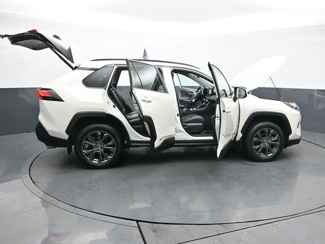 2022 Toyota RAV4 Hybrid XLE Premium 58