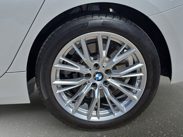 Used 2024 White BMW 330i xDrive image 36