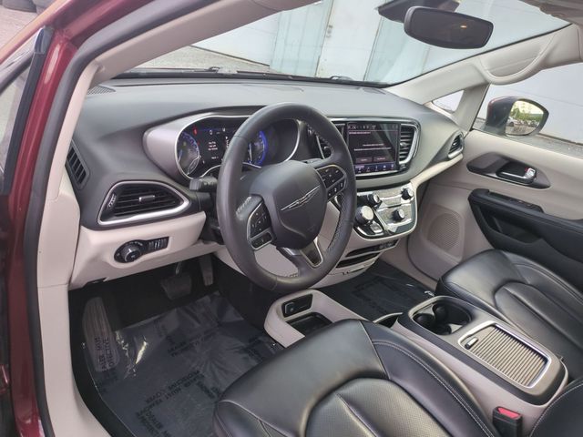used 2023 Chrysler Pacifica car, priced at $23,790