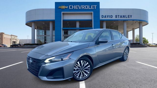 2023 Nissan Altima 2.5 SV FWD