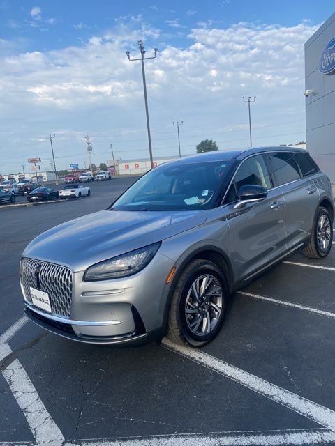 View vehicle photo 3