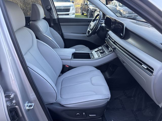 Used 2025 Silver Hyundai SEL Premium image 10