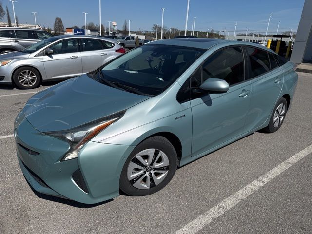 2017 Toyota Prius Three FWD