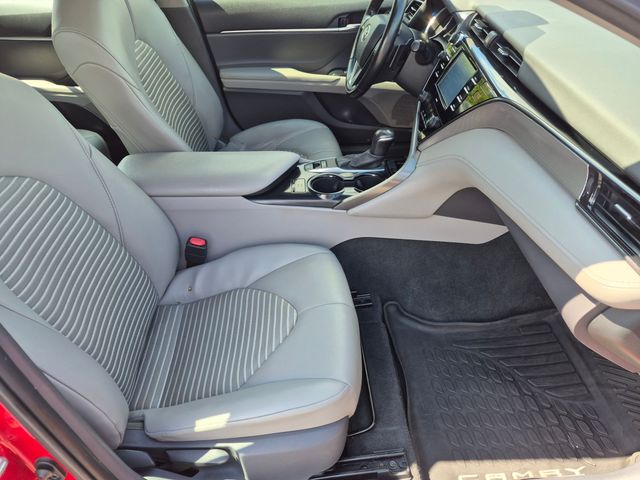 2020 Toyota Camry - Image 31