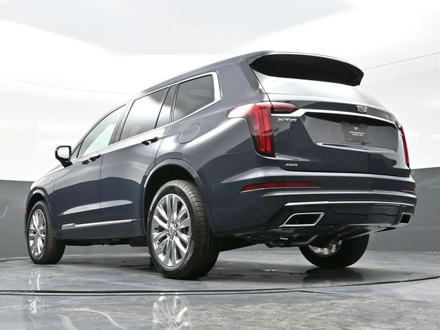 2025 Cadillac XT6 Premium Luxury photo