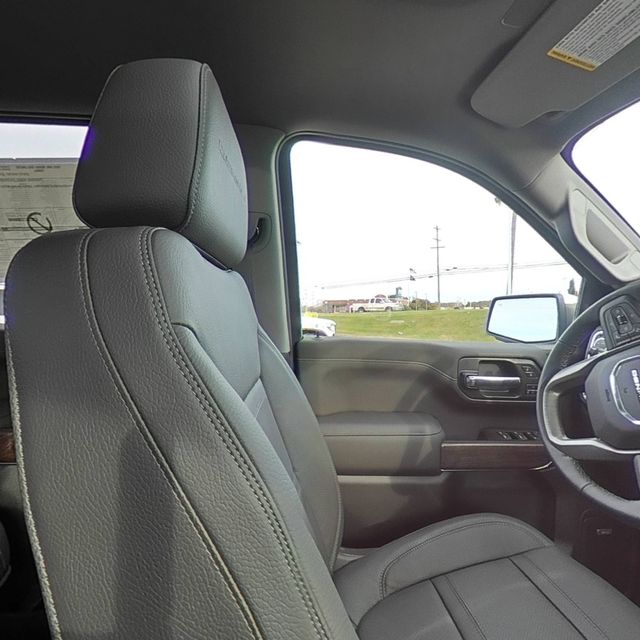 Used 2022 Black GMC Denali image 29