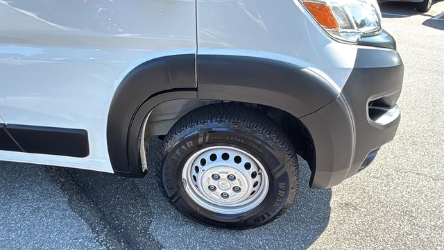 Used 2024 White Ram Base image 38