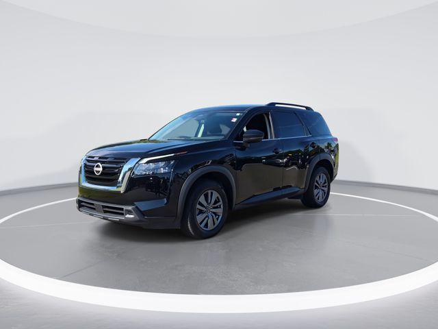 Used 2025 Super Black Nissan SV image 3