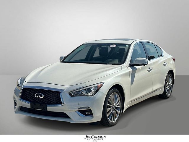 2023 INFINITI Q50 LUXE