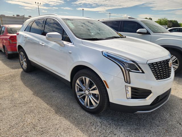 Crystal White Tricoat 2025 Cadillac XT5 Premium Luxury FWD SUV / Crossover Front-Wheel Drive 9-Speed Automatic