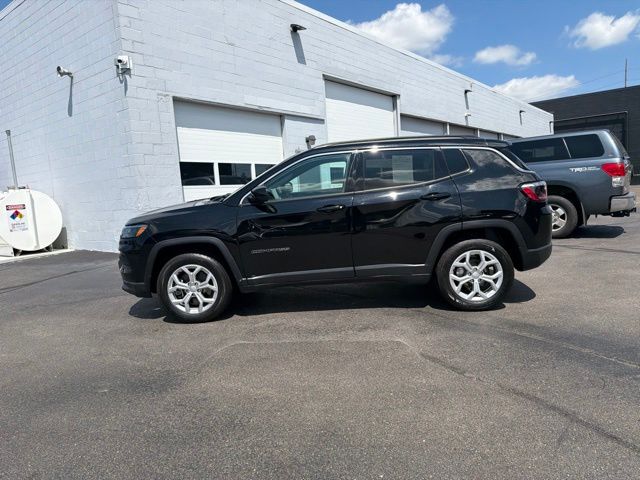 Used 2024 Black Jeep Latitude image 18