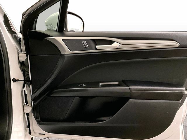 2020 Ford Fusion SE White at Audi Porsche Sewickley