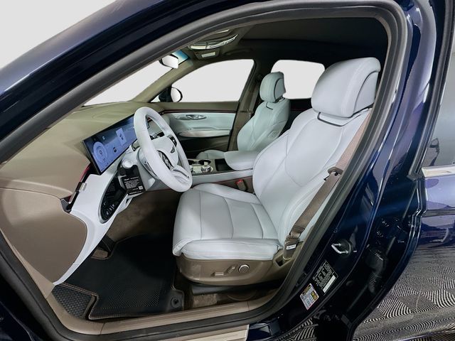 Thumbnail: 2026 Genesis GV70 - 16