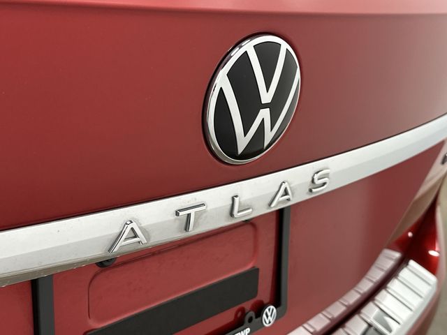 2022 Volkswagen Atlas 2.0T SE w/Technology Blue at Sutliff Volkswagen