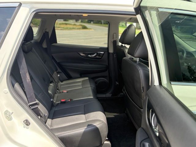 used 2020 Nissan Rogue car, priced at $17,999