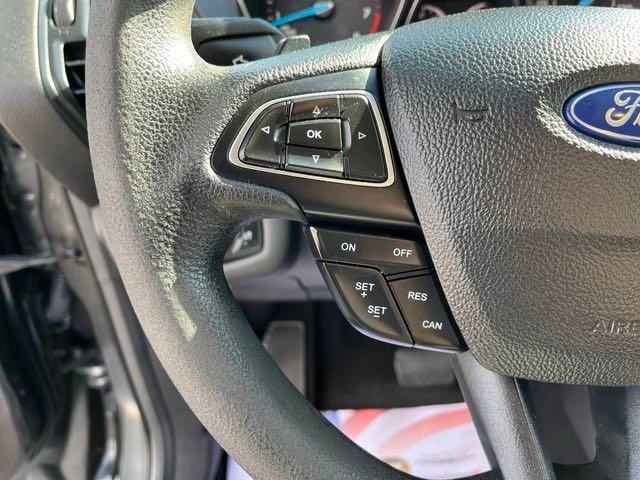 2017 Ford Escape SE 18