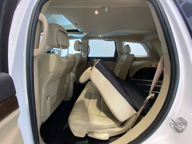 Used 2017 White Jeep Limited image 15