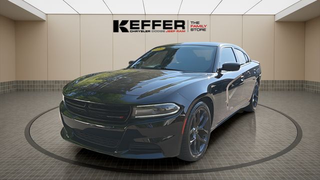 Pitch Black Clearcoat 2021 Dodge Charger SXT RWD Sedan Rear-Wheel Drive 8-Speed Automatic