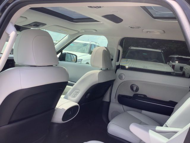 Used 2026 Abyss Black Hyundai Calligraphy image 23