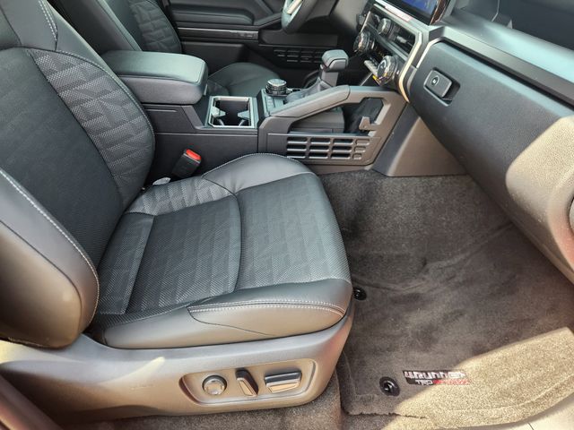 2026 Toyota 4Runner i-FORCE MAX Hybrid TRD Off Road Premium - 10