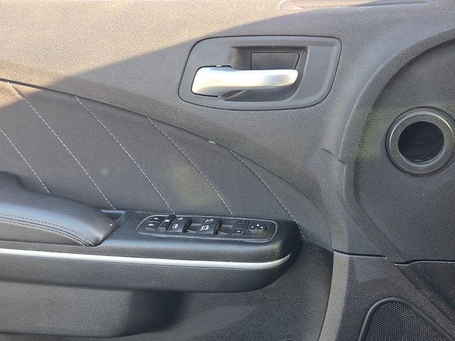 Used 2023 Gray Dodge SXT image 27