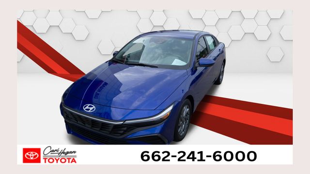 2024 Hyundai Elantra SEL FWD