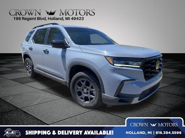 Sonic Gray Pearl 2025 Honda Pilot SUV / Crossover All-Wheel Drive Automatic