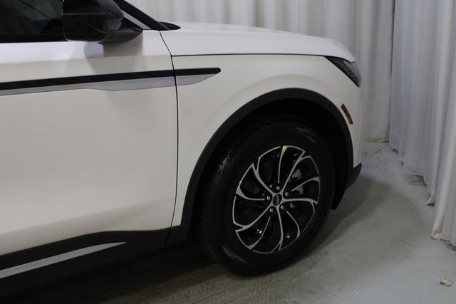 New 2026 White Lincoln Reserve image 29