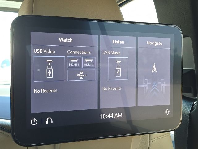2021 Cadillac Escalade Premium Luxury:45327B1