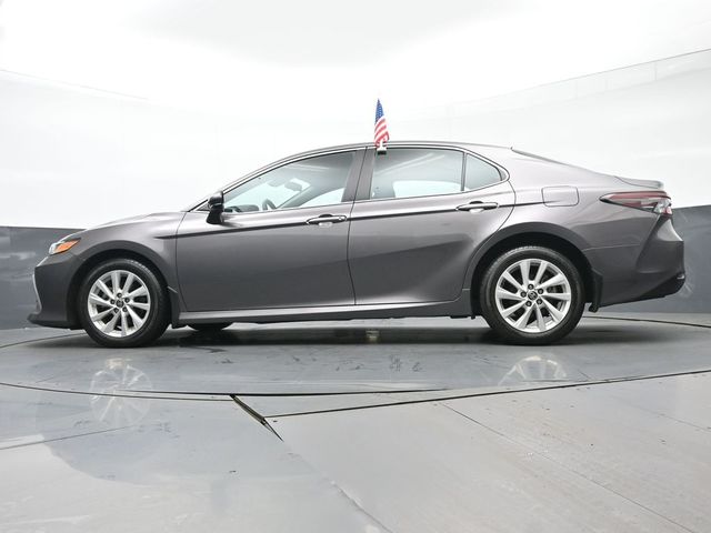 2021 Toyota Camry LE 33