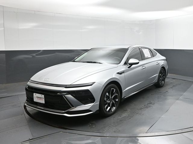  2024 Hyundai Sonata SEL FWD   