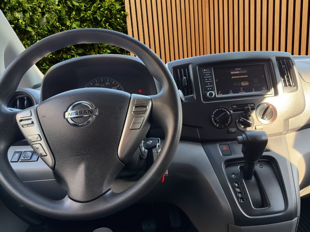 2020 Nissan NV200 Thumbnail