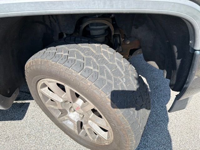 Used 2017 Gray GMC Denali image 6